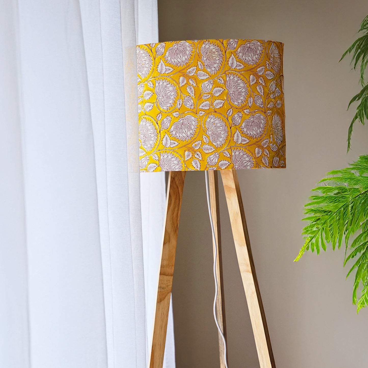 Yellow Lotus mega lamp