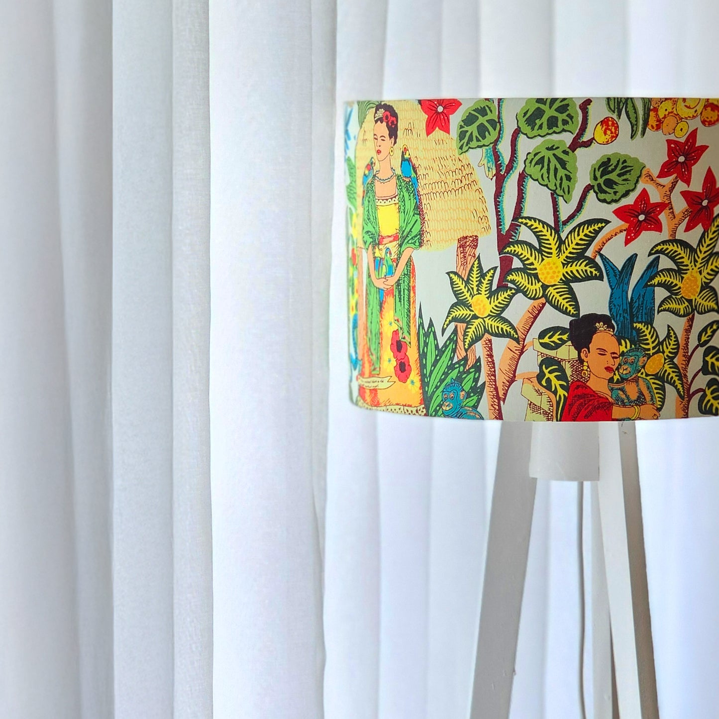 Frida side lamp