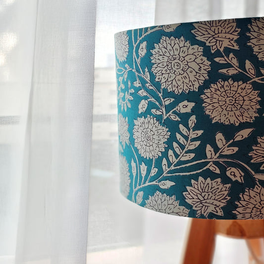 Green Marigold side lamp