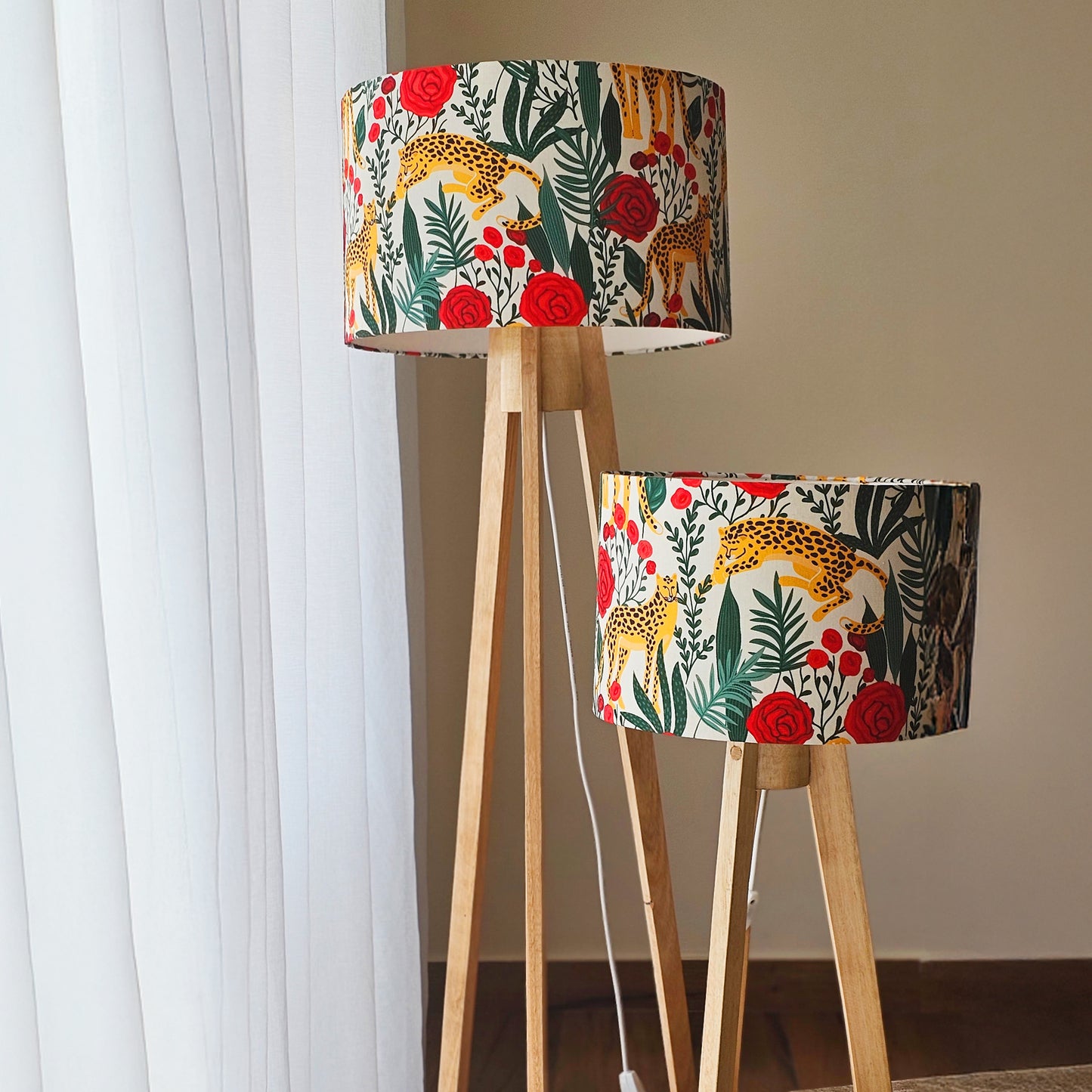 Mara floor lamp