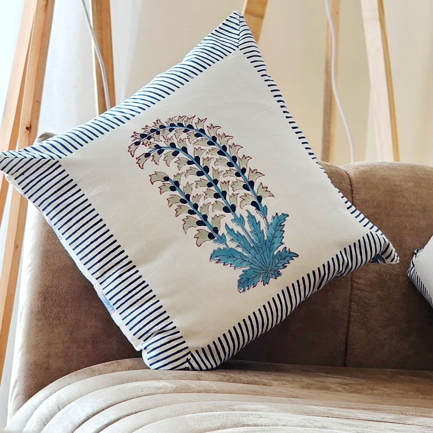 Ophelia cushion cover