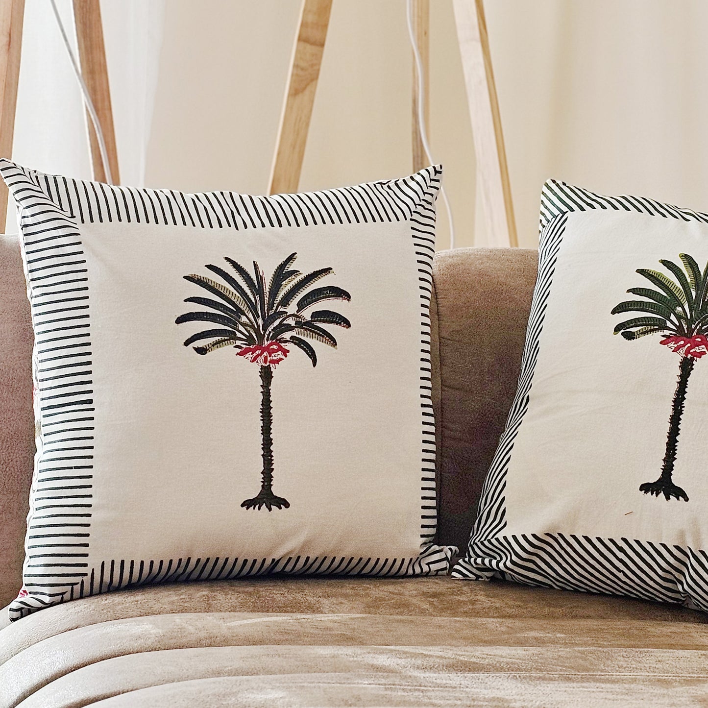 Palm cushion cover